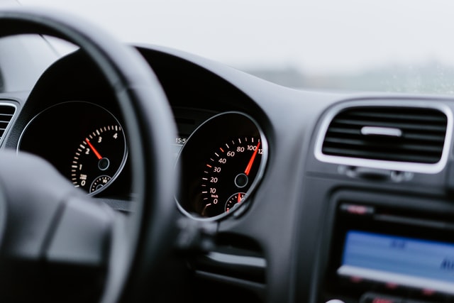 車のエアコンが効かない 故障の原因や修理方法 費用の相場など解説 カーコンビニ倶楽部