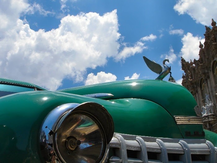 雨の日の洗車は要注意 キレイなボディを長く保つための方法とは カーコンビニ倶楽部