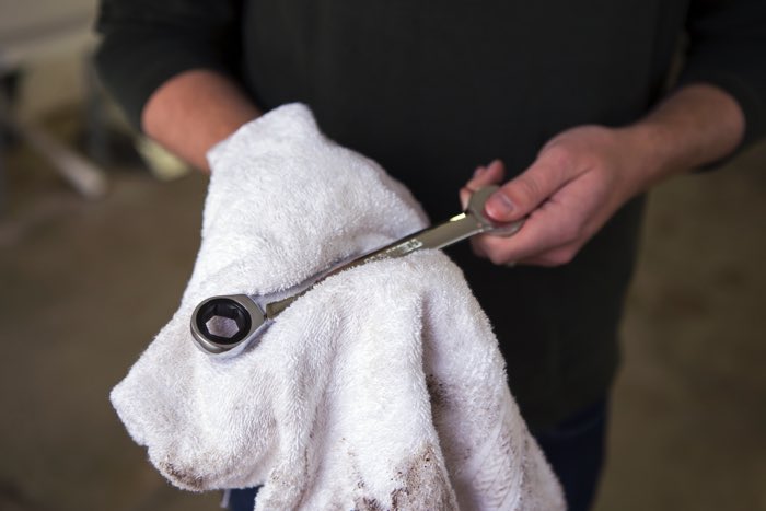 サスペンション交換の工賃は安い 高い 交換の目安やへたる原因を紹介 カーコンビニ倶楽部